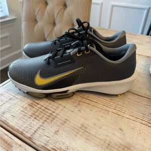 NIKE INFINITY TOUR 2 NEW, size 12, very comfy! GOLF SHOE
